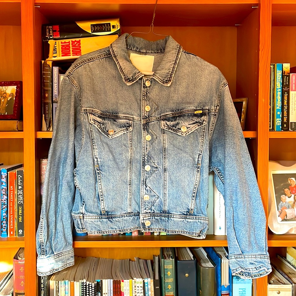 The Flyaway Jacket in Mercy
MOTHER